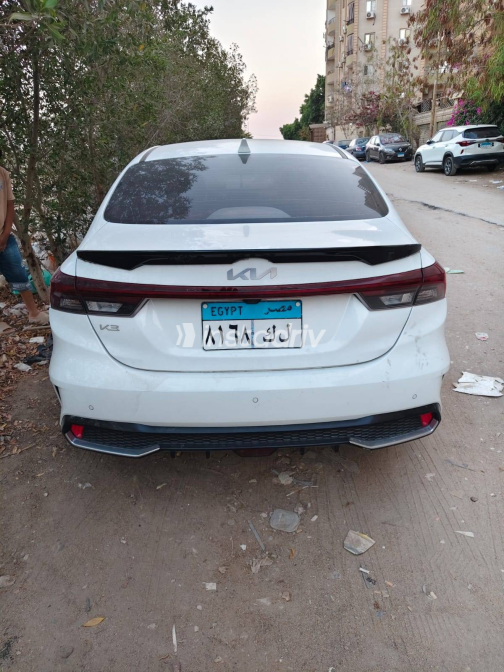 كيا K3 2024 أبيض أوتوماتيك مستعملة للبيع في الجيزة - 6