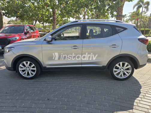 MG ZS 2023 Silver Automatic Used for Sale in Cairo - 4