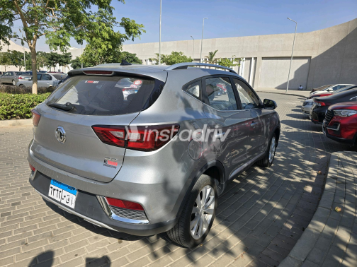MG ZS 2023 Silver Automatic Used for Sale in Cairo - 9