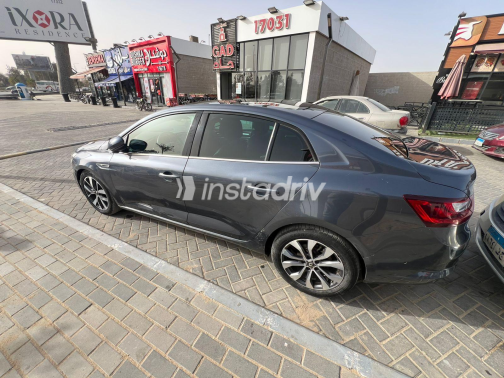 Renault Megane 2022 Dark Gray Automatic Used for Sale in Giza - 4