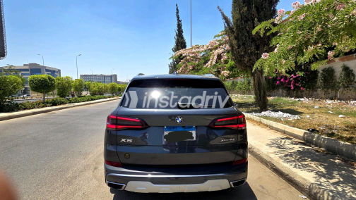 BMW X5 2021 Gray Automatic Used for Sale in Giza - 8