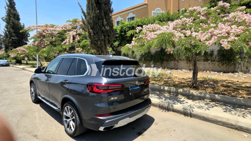 BMW X5 2021 Gray Automatic Used for Sale in Giza - 10