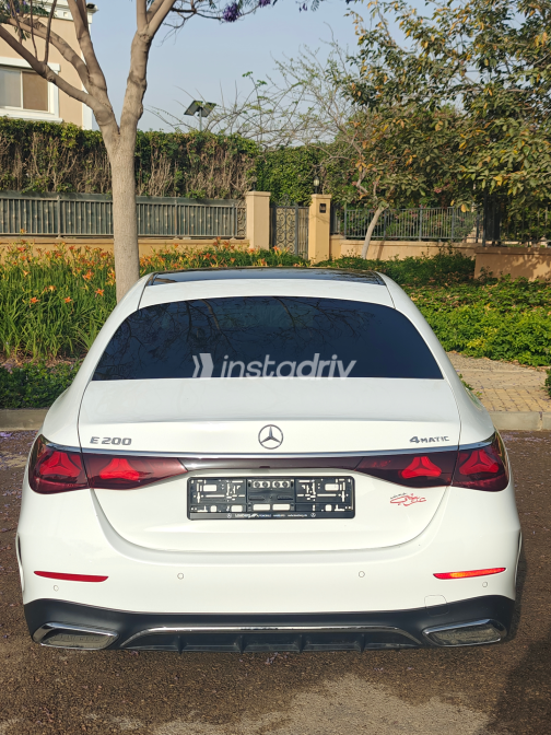 Mercedes E 200 2024 White Automatic Used for Sale in Cairo - 6