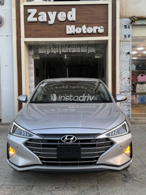 Hyundai Elantra 2027 Silver Automatic New for Sale in Giza - 1