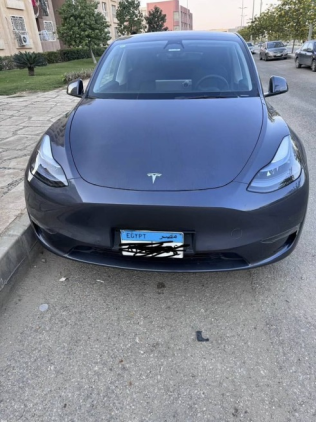 تسلا Model Y 2023 رمادي أوتوماتيك مستعملة للبيع في القاهرة