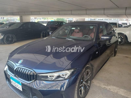 BMW 320 2024 Dark Blue Automatic Used for Sale in Cairo - 5