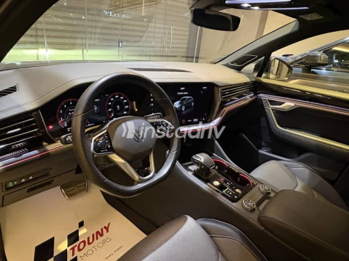 Volkswagen Touareg 2024 Black Automatic Used for Sale in Mohandessin - 2