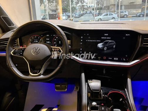 Volkswagen Touareg 2024 Black Automatic Used for Sale in Mohandessin - 3
