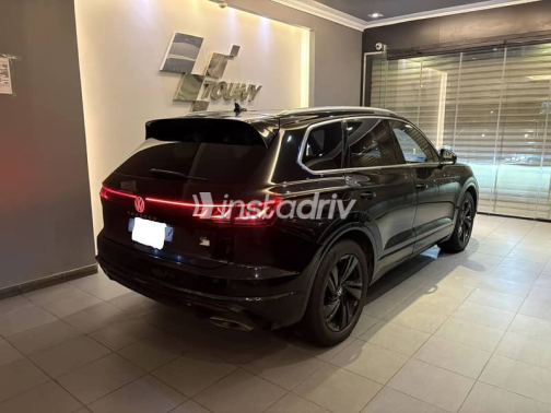 Volkswagen Touareg 2024 Black Automatic Used for Sale in Mohandessin - 10