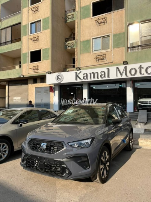 Seat Arona 2027 Gray Automatic New for Sale in Cairo - 2