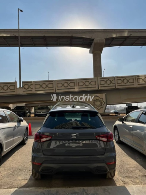 Seat Arona 2027 Gray Automatic New for Sale in Cairo - 10