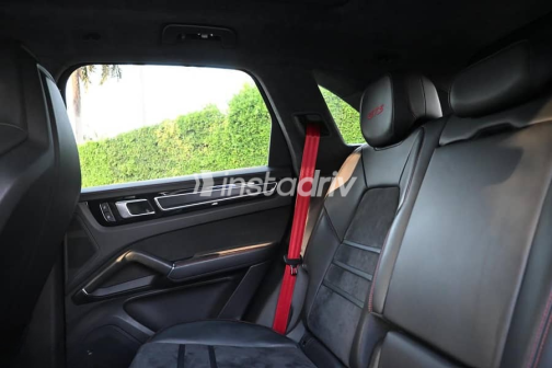 Porsche Cayenne 2022 Black Automatic Used for Sale in Cairo - 7