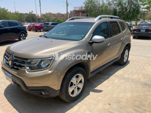 Renault Duster 2019 Gold Automatic Used for Sale in Giza - 1