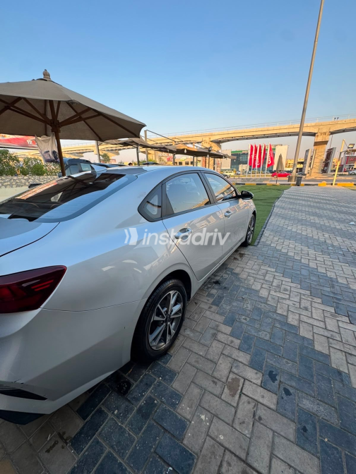 Kia Grand Cerato 2023 Gray Automatic Used for Sale in Giza - 4