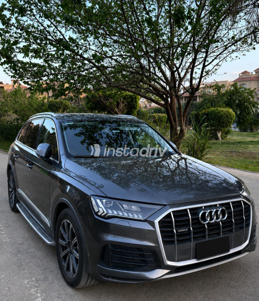 Audi Q7 2021 Gray Automatic Used for Sale in Cairo - 2