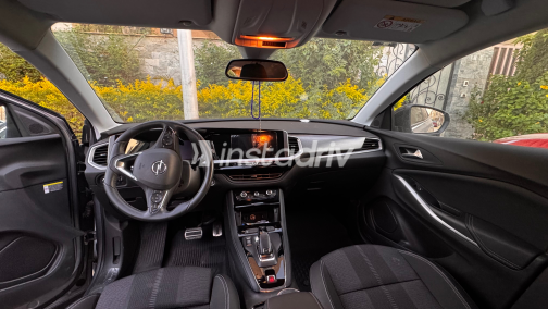 Opel Grandland 2024 Silver Automatic Used for Sale in Cairo - 2