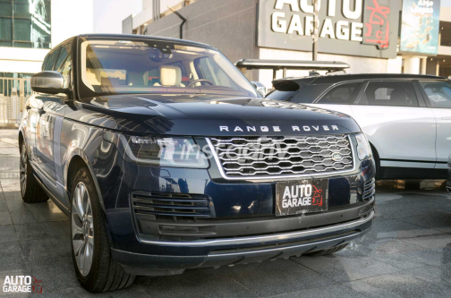 Land Rover Range Rover 2021 White Automatic Used for Sale in Cairo - 10