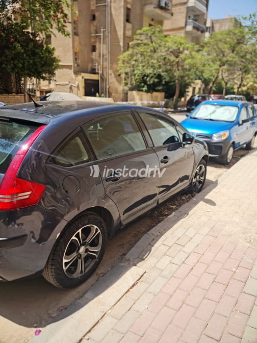 Citroën C4 2011 Gray Automatic Used for Sale in Giza - 2