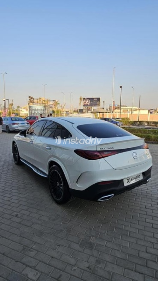 Mercedes GLC 300 2025 White Automatic Used for Sale in Sheikh Zayed City - 5