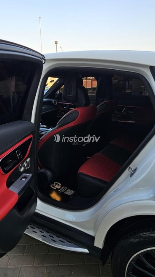 Mercedes GLC 300 2025 White Automatic Used for Sale in Sheikh Zayed City - 6