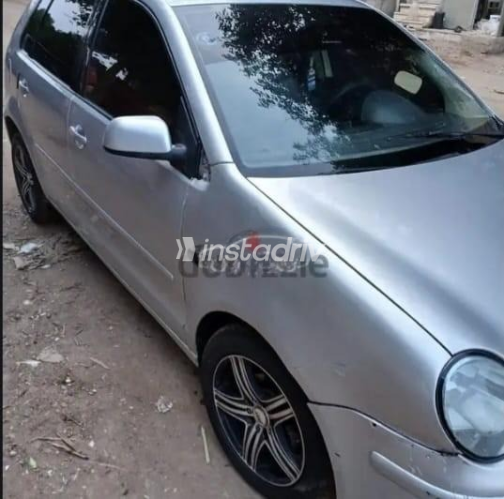Volkswagen Polo 2004 Silver Automatic Used for Sale in Alexandria - 2