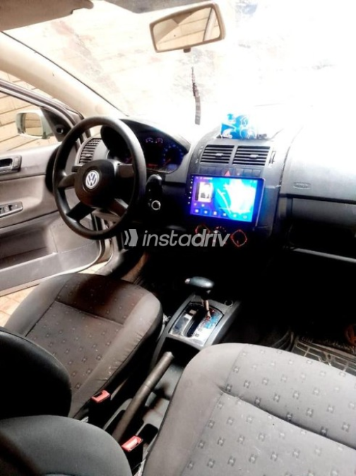 Volkswagen Polo 2004 Silver Automatic Used for Sale in Alexandria - 7