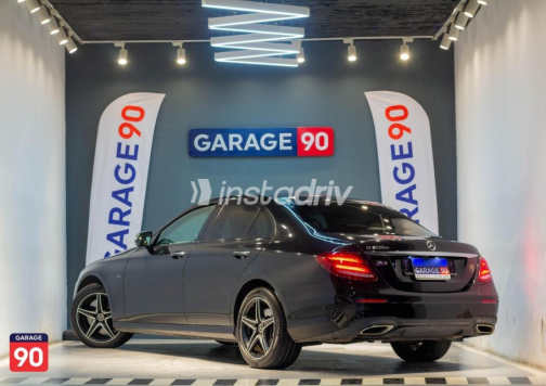 مرسيدس E 300 2019 أسود أوتوماتيك مستعملة للبيع في القاهرة - 5