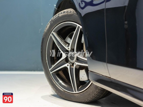 مرسيدس E 300 2019 أسود أوتوماتيك مستعملة للبيع في القاهرة - 9