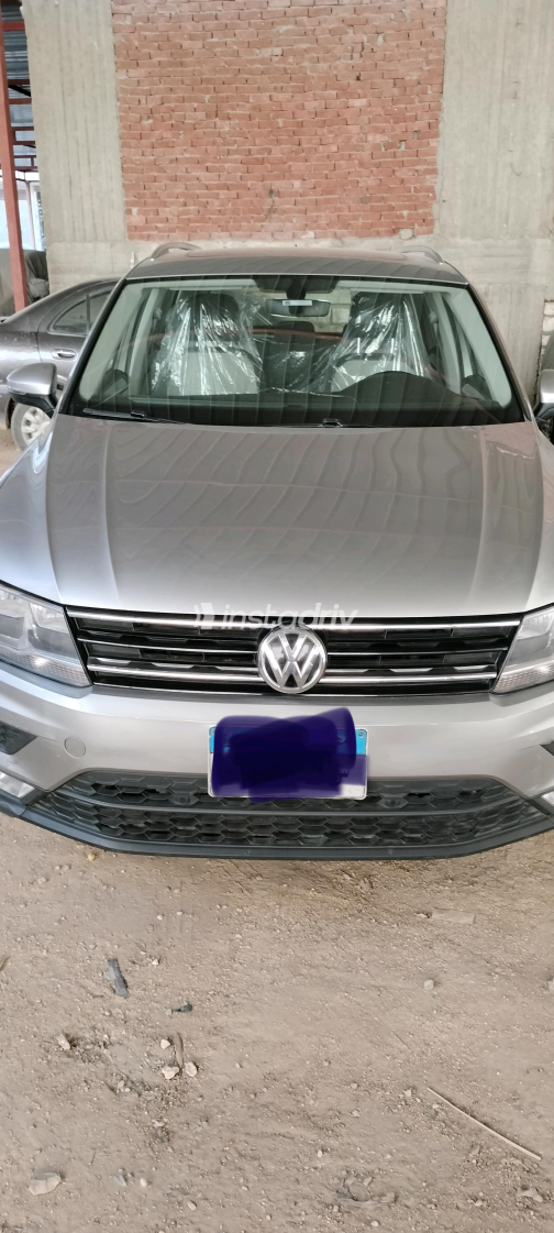Volkswagen Tiguan 2017 Silver Automatic Used for Sale in Sohag - 5
