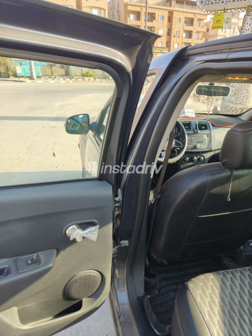 Renault 19 2021 Gray Automatic Used for Sale in Maadi - 1