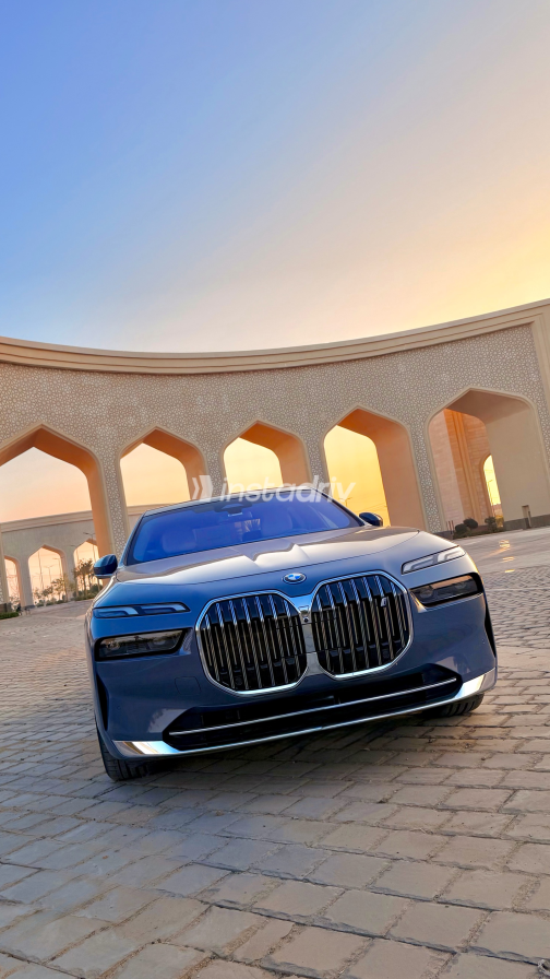 بي ام دبليو اى 7 2024 رمادي أوتوماتيك مستعملة للبيع في القاهرة - 4