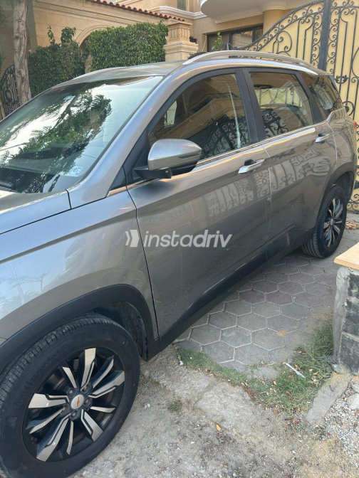 Chevrolet Captiva 2021 Silver Automatic Used for Sale in Cairo - 4