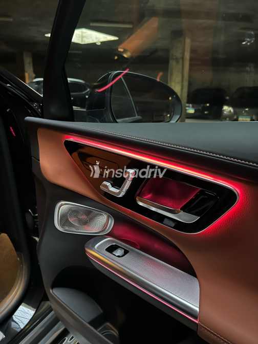 مرسيدس GLC 300 2025 أسود أوتوماتيك مستعملة للبيع في الجيزة - 1