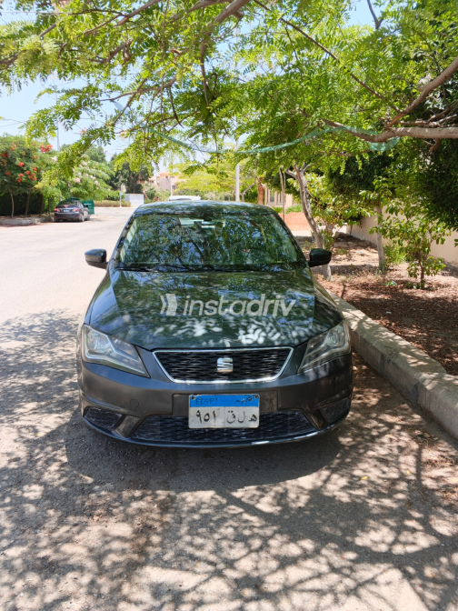 Seat Toledo 2016 Green Automatic Used for Sale in Heliopolis - 2