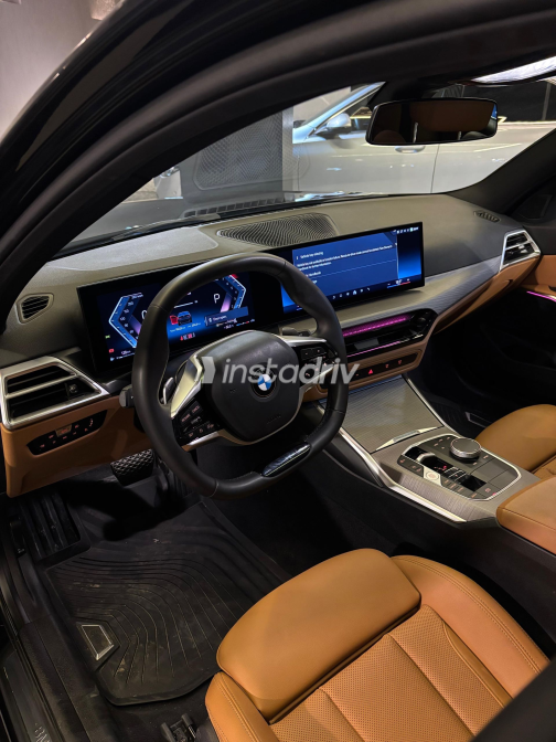 بي ام دبليو 320 2026 أسود أوتوماتيك مستعملة للبيع في القاهرة - 2