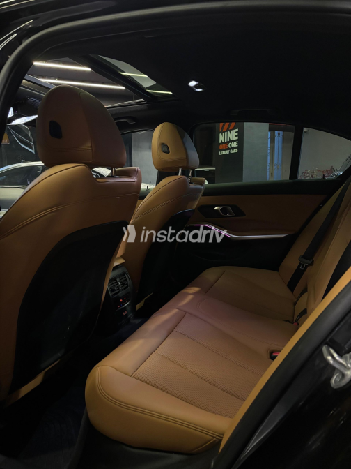 بي ام دبليو 320 2026 أسود أوتوماتيك مستعملة للبيع في القاهرة - 5