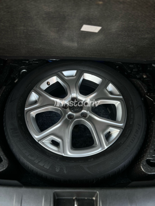 Jeep Renegade 2020 Gray Automatic Used for Sale in Nasr city - 4