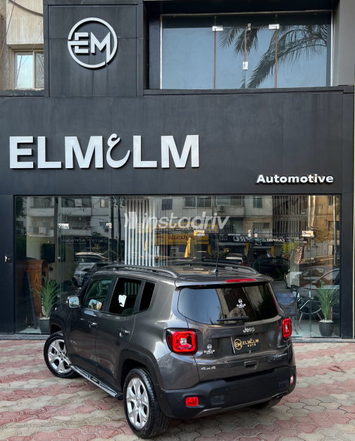 Jeep Renegade 2020 Gray Automatic Used for Sale in Nasr city - 6