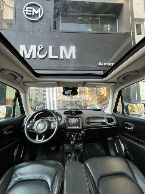 Jeep Renegade 2020 Gray Automatic Used for Sale in Nasr city - 8