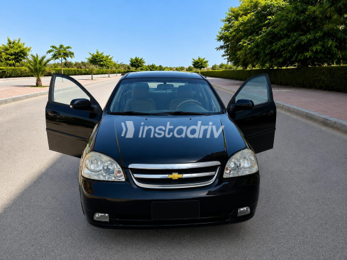 Chevrolet Optra 2012 Black Manual Used for Sale in Nasr city - 3