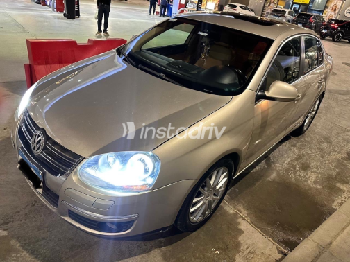 Volkswagen Jetta 2008 Gold Automatic Used for Sale in Cairo - 1