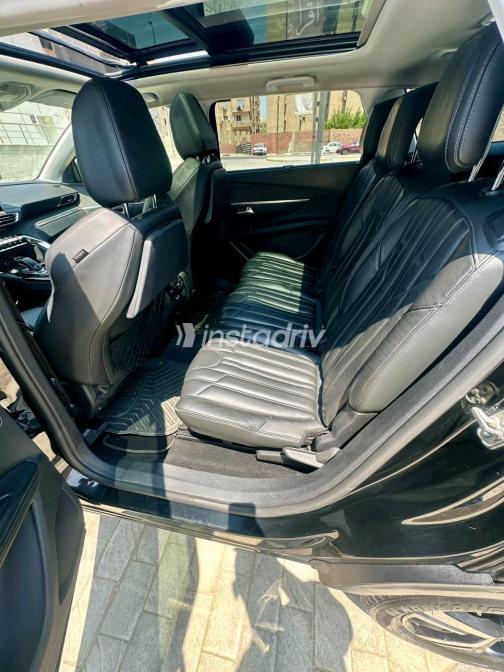 Peugeot 5008 2019 Black Automatic Used for Sale in Nasr city - 7
