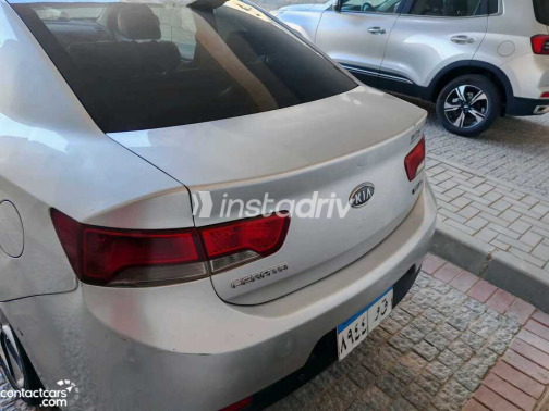 Kia Cerato 2010 Silver Automatic Used for Sale in Maadi - 2