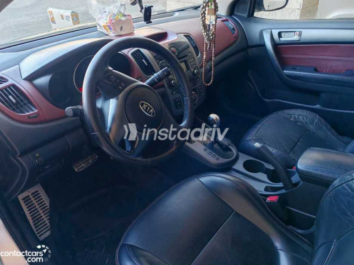 Kia Cerato 2010 Silver Automatic Used for Sale in Maadi - 3