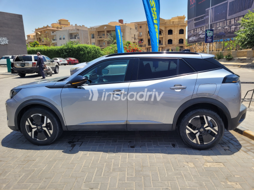 Peugeot 2008 2024 Silver Automatic Used for Sale in Cairo - 4