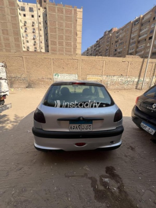 Peugeot 206 2001 Silver Automatic Used for Sale in Giza - 6