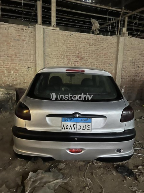 Peugeot 206 2001 Silver Automatic Used for Sale in Giza - 7