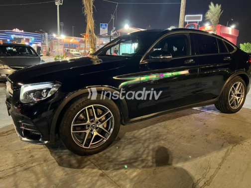 Mercedes GLC 2019 Black Automatic Used for Sale in Sheikh Zayed City - 2