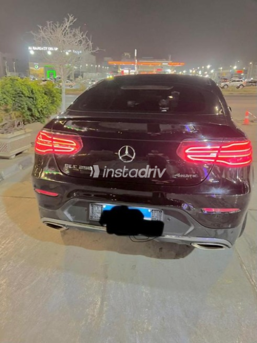 Mercedes GLC 2019 Black Automatic Used for Sale in Sheikh Zayed City - 3