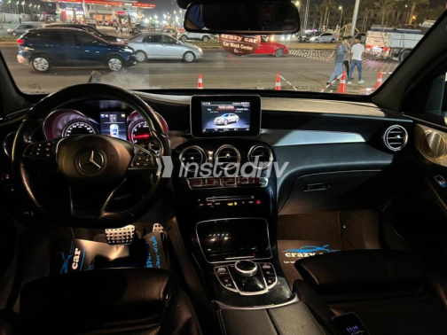 Mercedes GLC 2019 Black Automatic Used for Sale in Sheikh Zayed City - 4